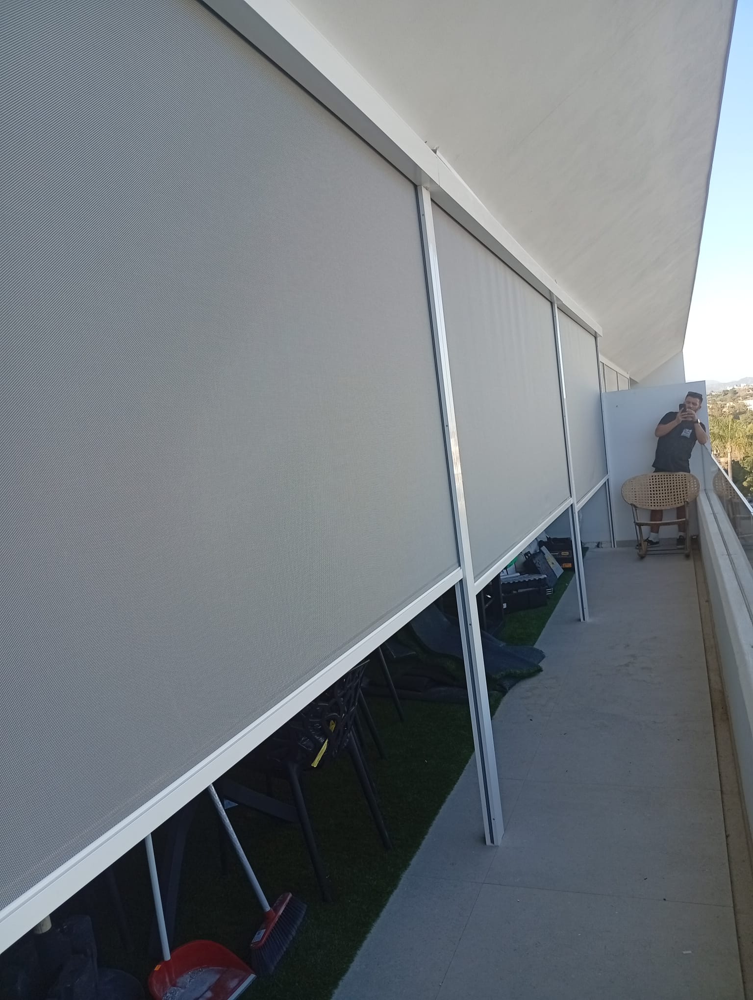 Toldos verticales en terraza exterior